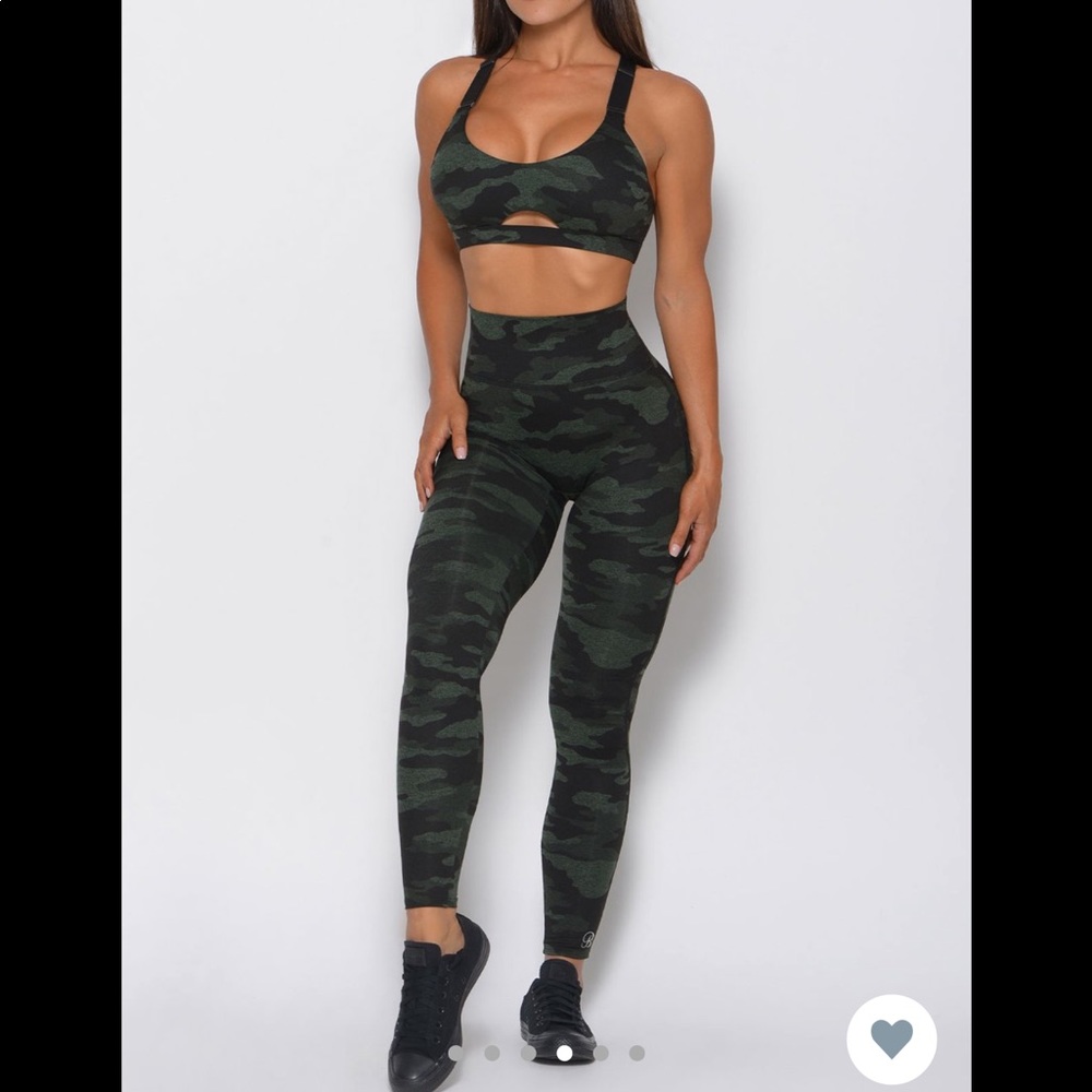 🆕💣🔥Bombshell six camo leggings - Picture 4 of 4